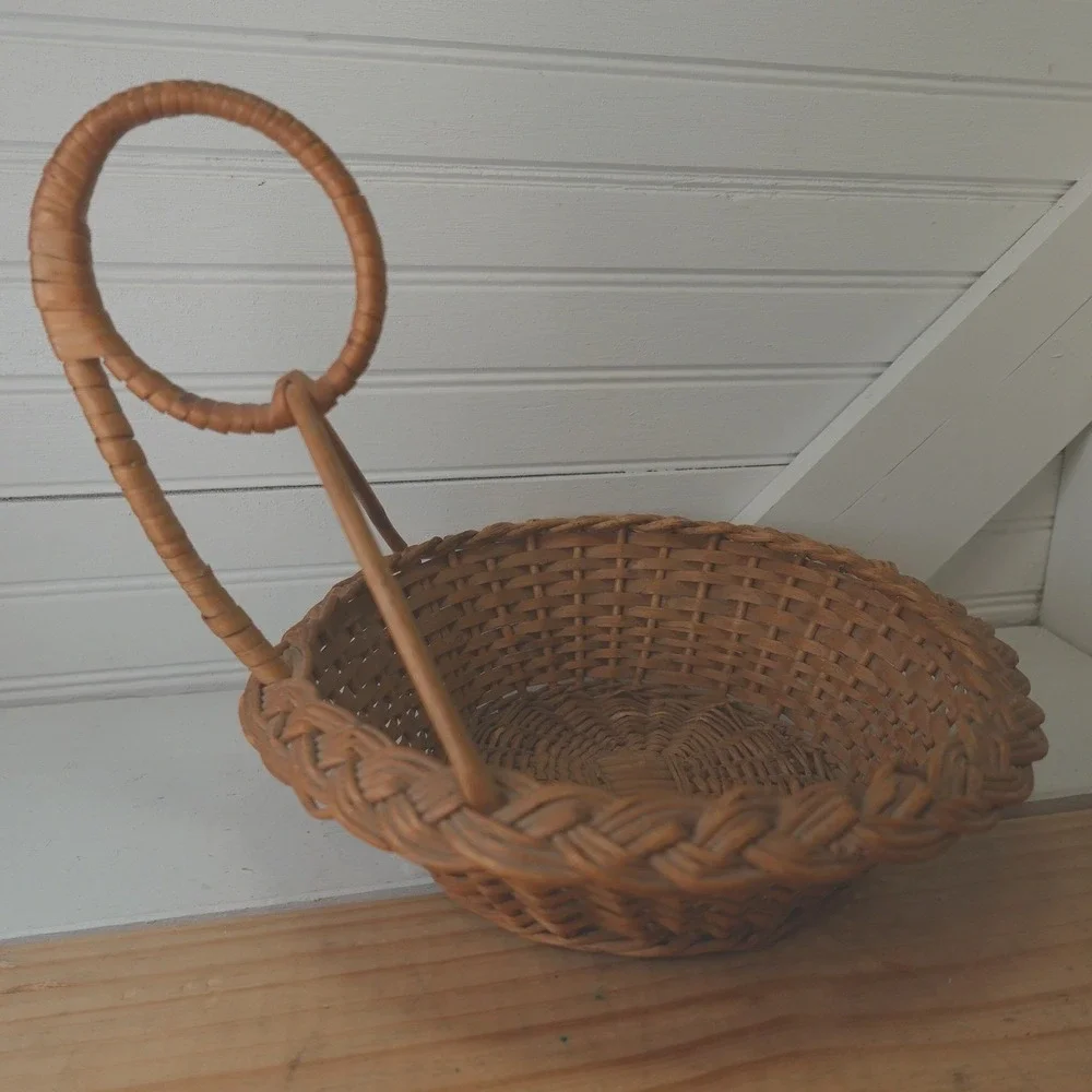 Vintage Woven Wicker Basket Round Abstract Handle 10 inch Braided Rim Unique